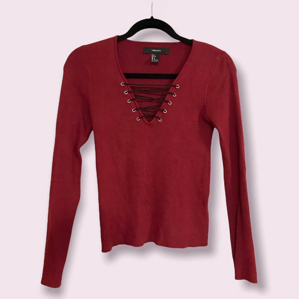 🌟SALE 2/$10.00‼️ FOREVER 21 Women Burgundy Long Sleeve Sweater Size S